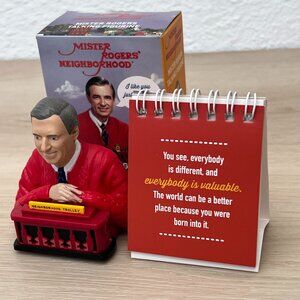Mister Rogers Talking Figurine/Mister Rogers' Audio Encouraging Quotes + Booklet